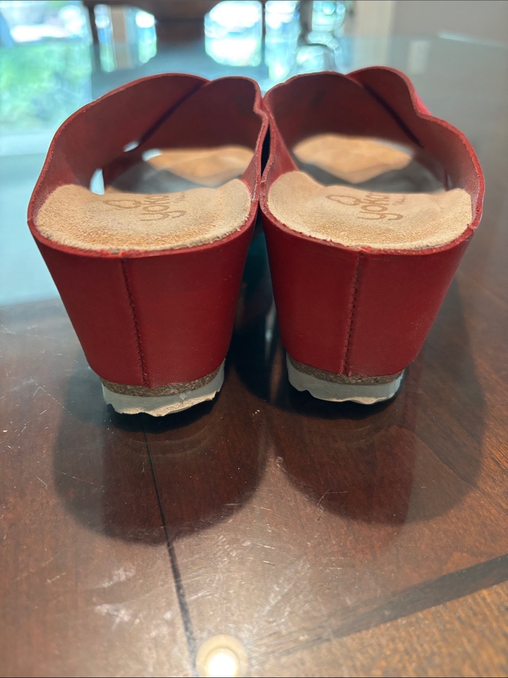 Yokono Red Leather Crossover Slide Sandals - Picture 4 of 7